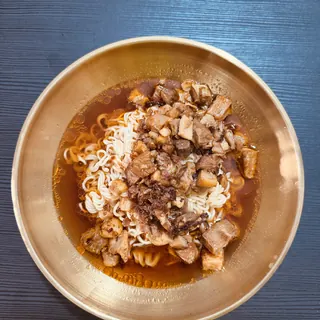 五香肉丁麵